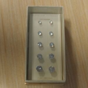 Silver Cubic Zirconia Stud Earrings Set